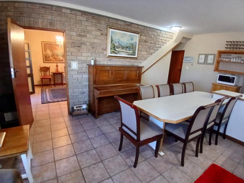 5 Bedroom Property for Sale in Stilbaai Wes Western Cape